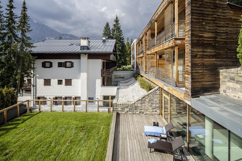 Hotel Lajadira&Spa Cortina d'Ampezzo Bagian luar foto